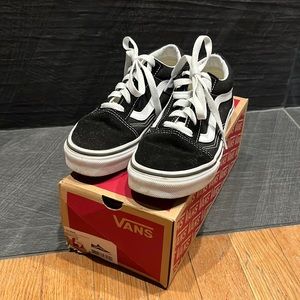 Vans Kid’s Old Skool Shoe